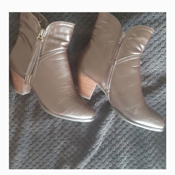 Taxi ankle boots sz 9(41) - Picture 4 of 9